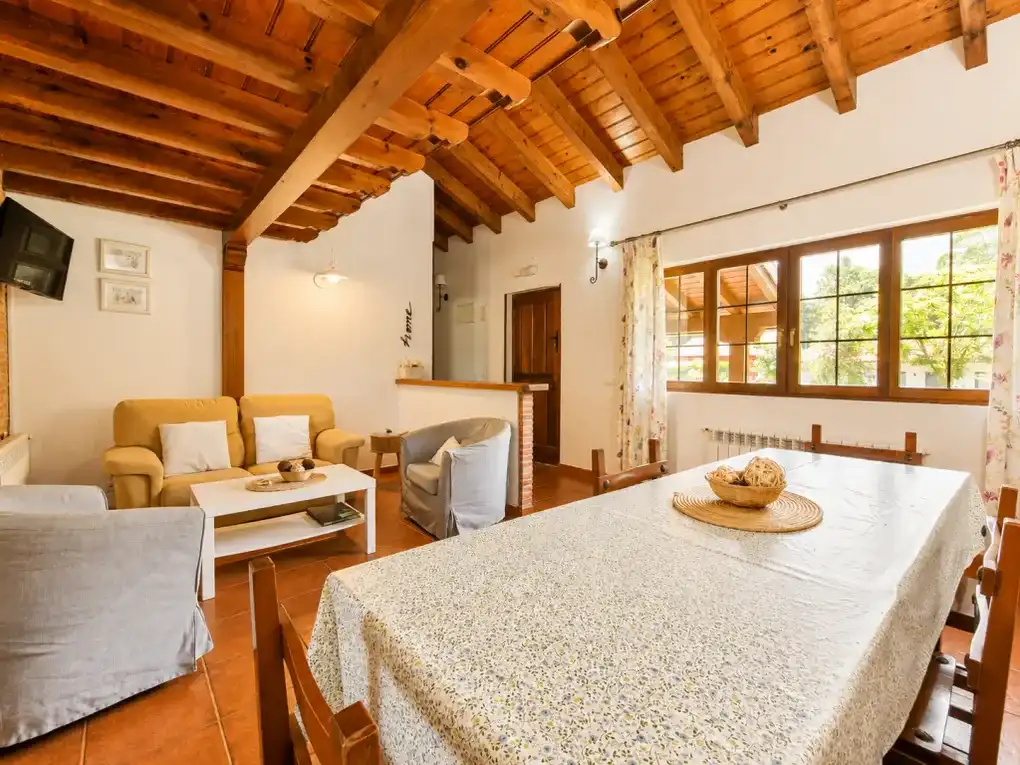 Sala d'estar de Casa o xalet en venda en Llanes amb Calefacció, Jardí privat i Terrassa