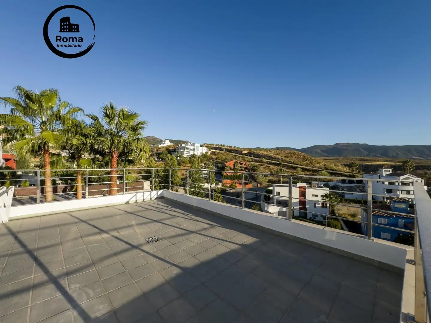 Terraza de Casa o chalet en venta en La Zubia con Aire acondicionado, Calefacción y Jardín privado
