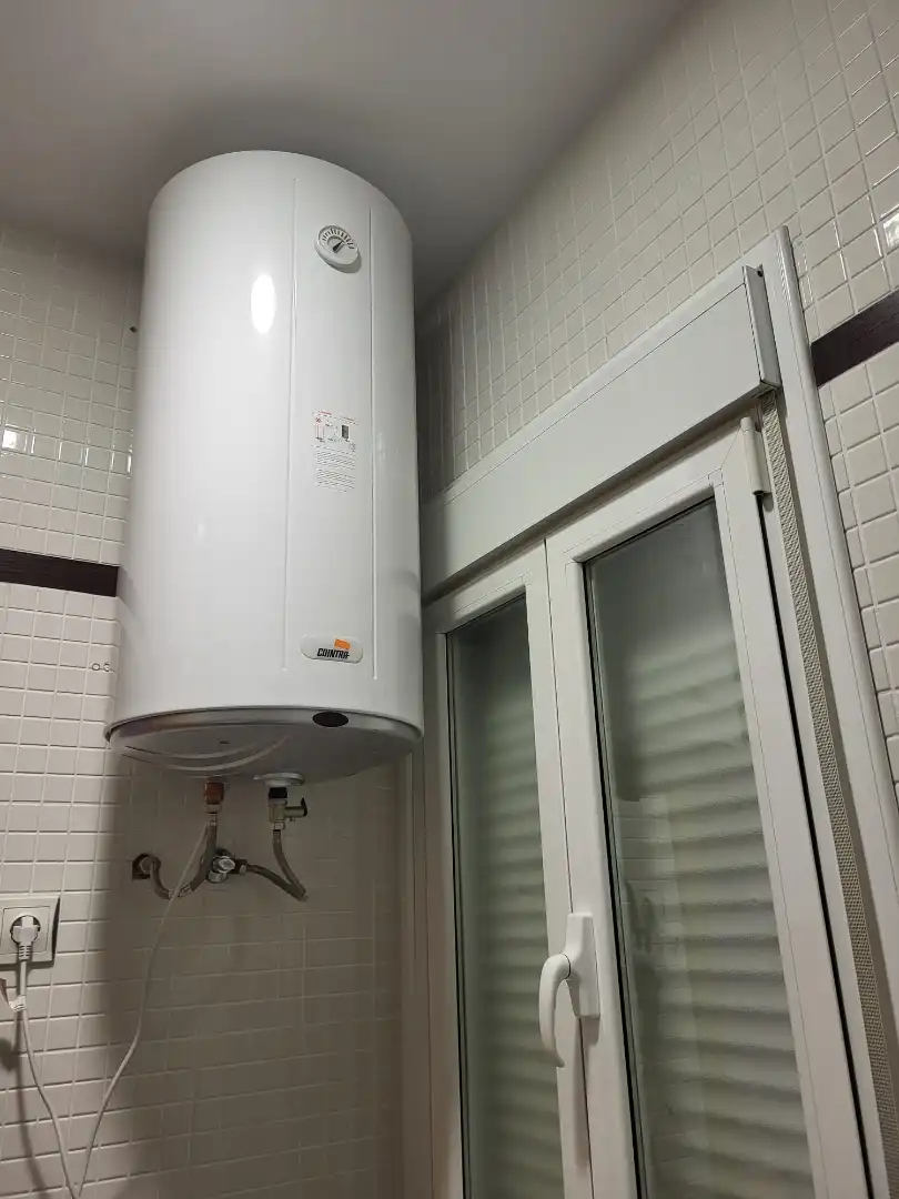 Badezimmer von Wohnung zur Miete in Madrid mit Heizung und Möbliert
