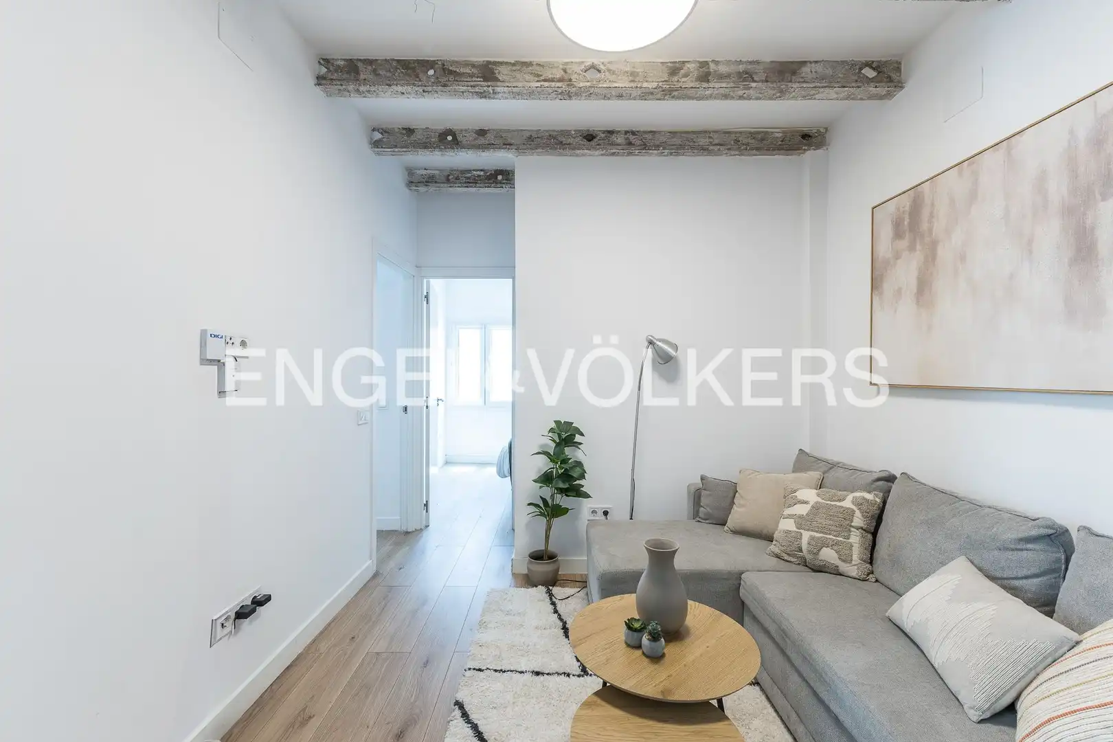 Sala de estar de Piso en venta en L'Hospitalet de Llobregat con Aire acondicionado, Calefacción y Terraza