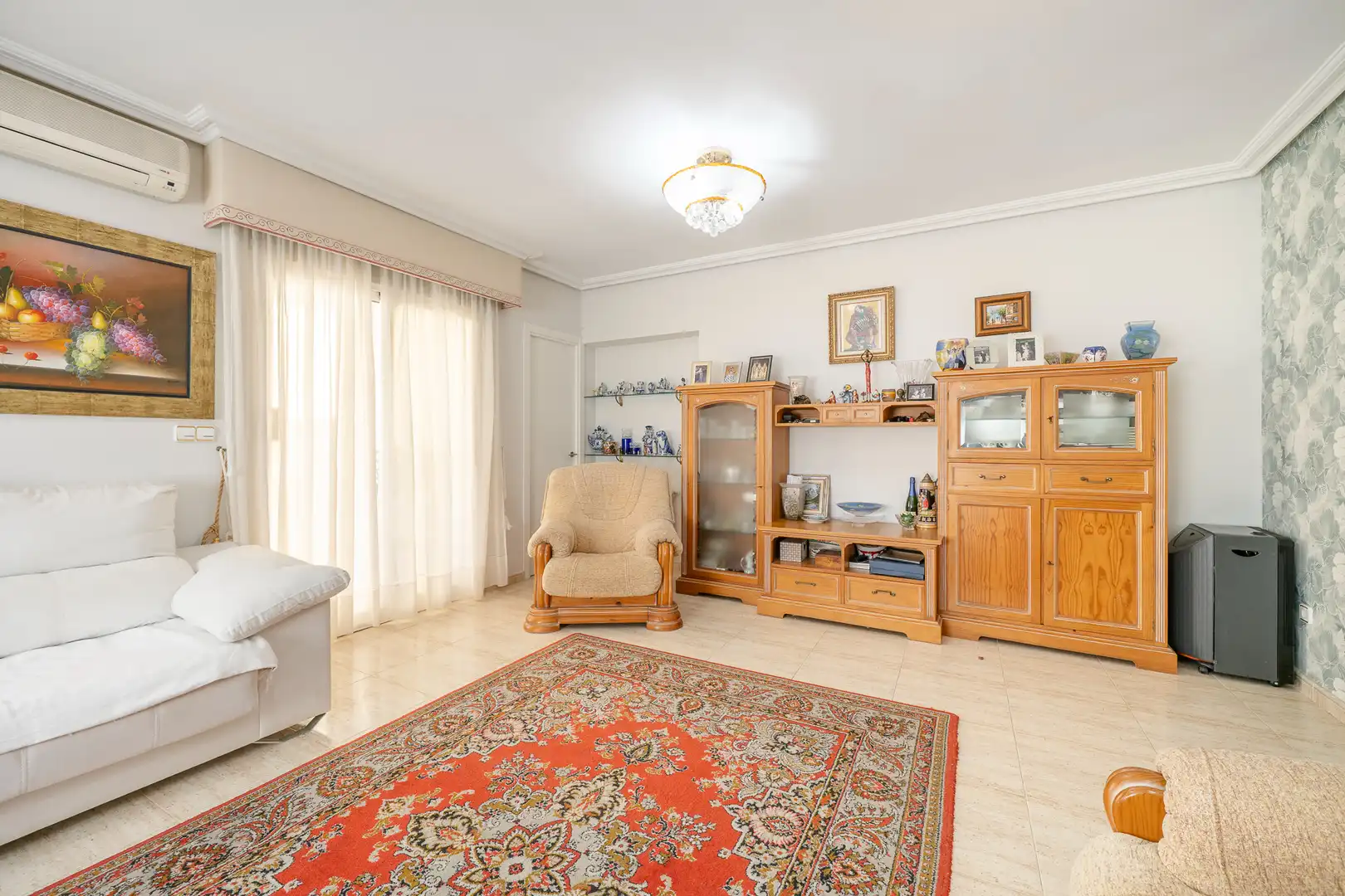 Sala de estar de Casa adosada en venta en Guardamar del Segura con Aire acondicionado, Jardín privado y Terraza