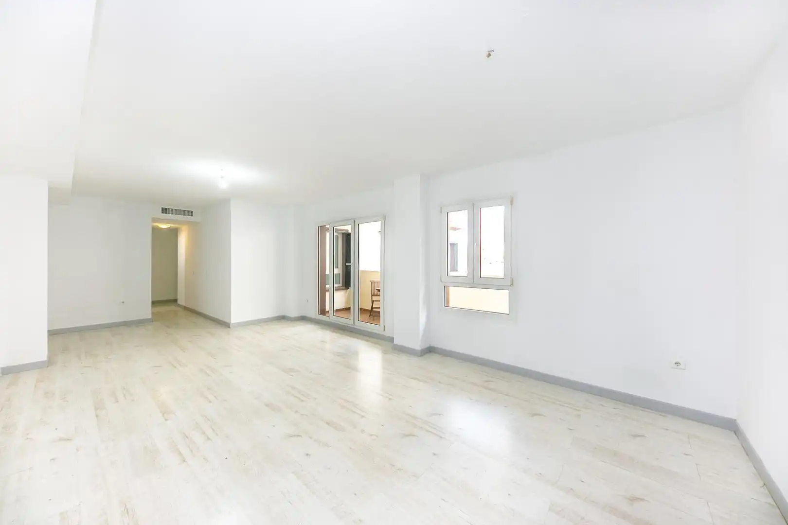 Piso en venta en Benalmádena con Terraza, Trastero y Balcón