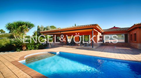 Villa de lujo en una sola planta con piscina, jardín y estudio independiente, imatge 3