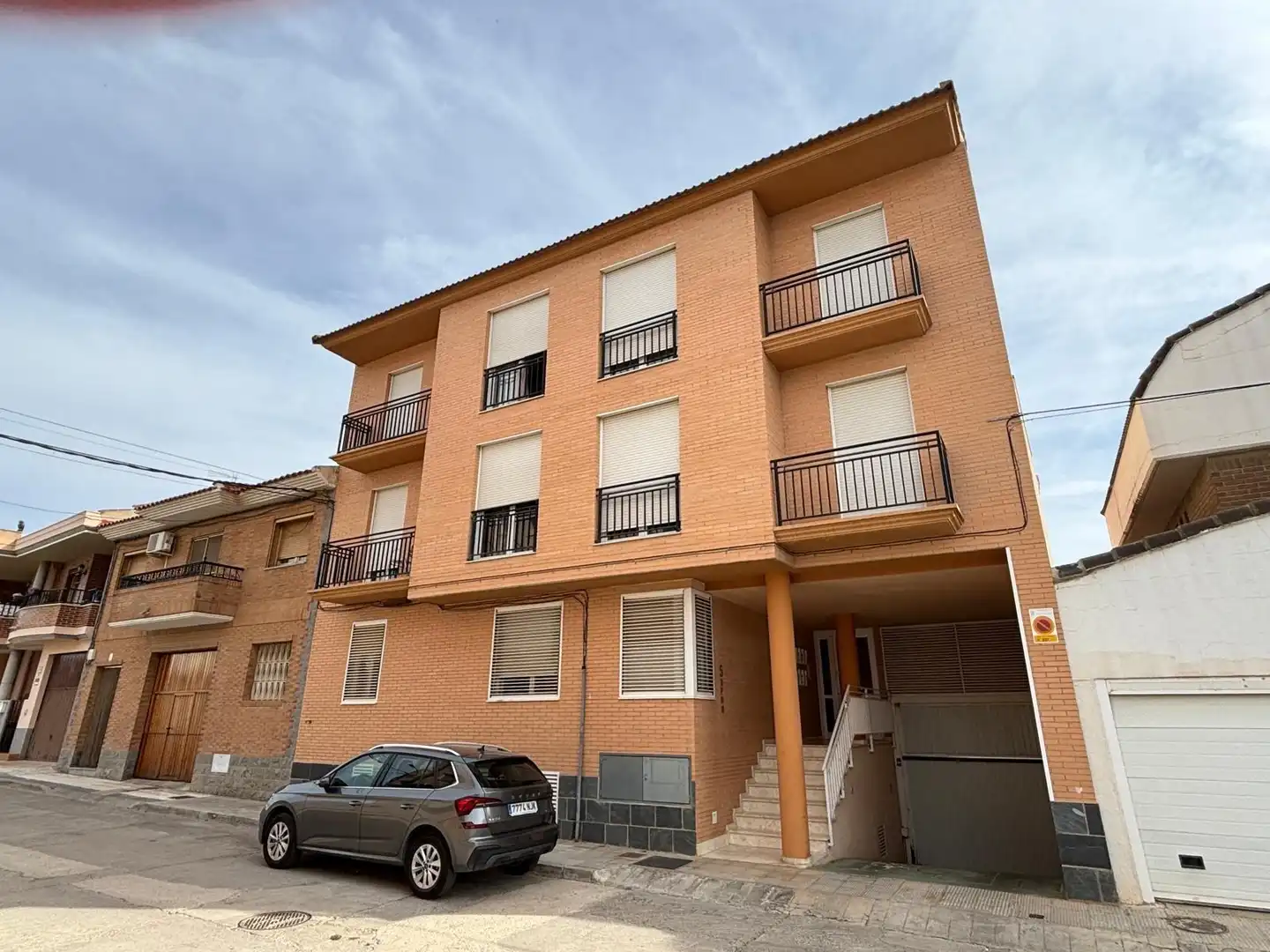 Vista exterior de Piso en venta en Fuentes de Ebro con Trastero