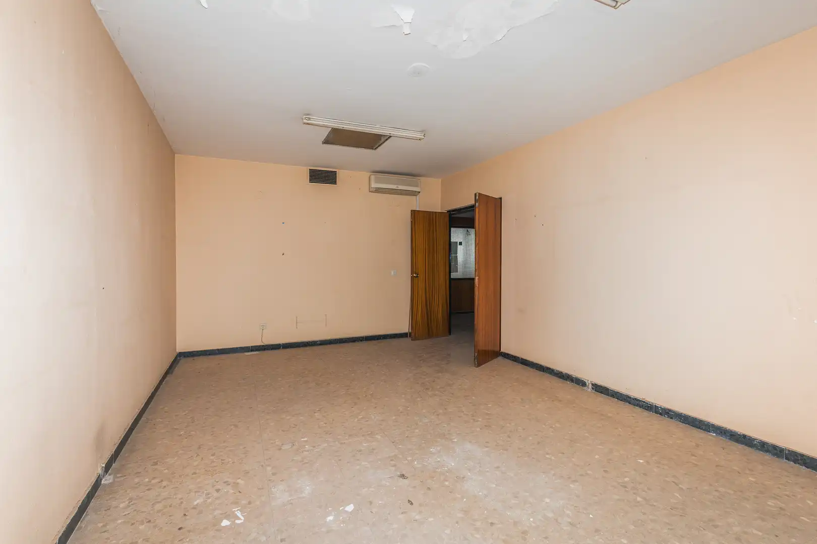 Oficina en venta en C/ Donoso Cortéss, Casco Antiguo