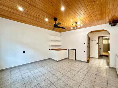 Casa adosada en venda en Sant Hipòlit de Voltregà amb Aire condicionat, Calefacció i Terrassa