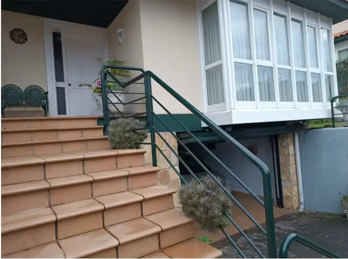 Casa pareada con terraza en venta en Raimundo Abaroa Kalea, imagen 2
