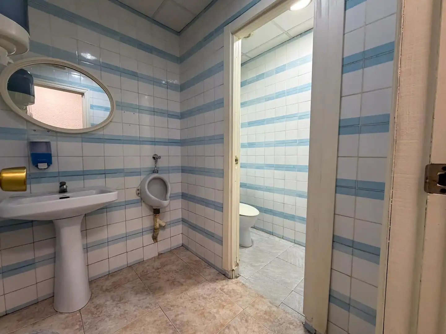 Baño de Local en venta en Valencia