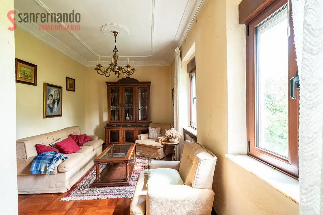 Sala de estar de Casa o chalet en venta en Reocín con Calefacción y Jardín privado