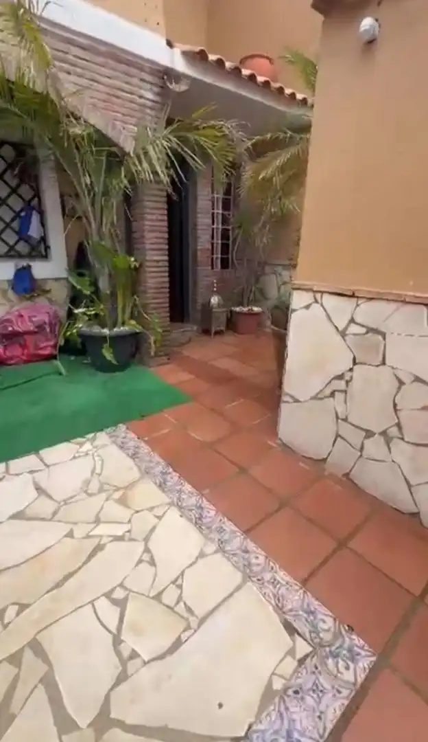 Terrassa de Casa adosada en venda en Algeciras amb Piscina comunitària