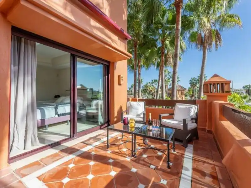 Apartament amb terrassa en venda a Nueva Andalucía, imagen 25