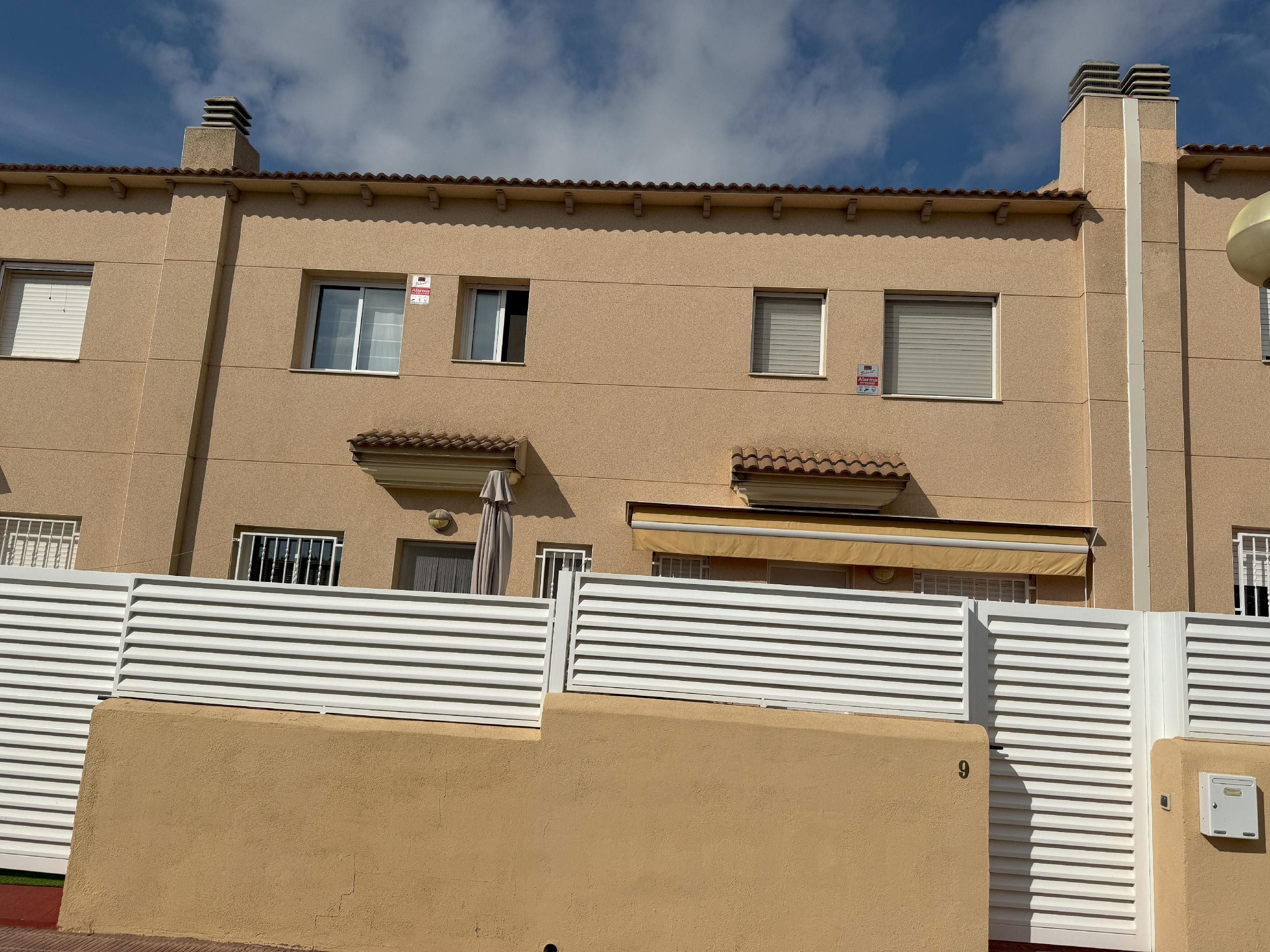 Exterior view of Single-family semi-detached for sale in La Pobla de Montornès    with Private garden, Terrace and Swimming Pool