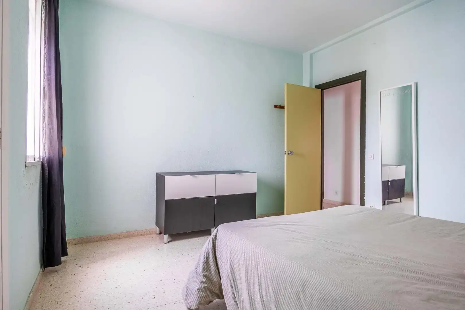 Bedroom of Flat for sale in Dos Hermanas  with Air Conditioner, Terrace and Furnished