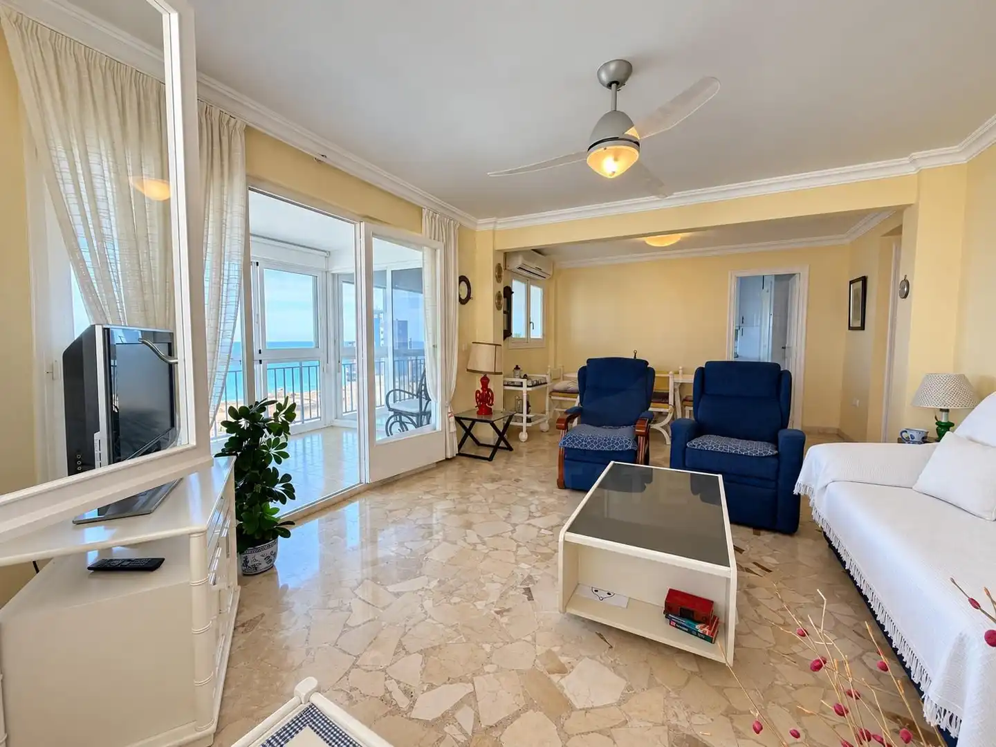 Sala d'estar de Pis en venda en Playa de San Juan - El Cabo de las Huertas