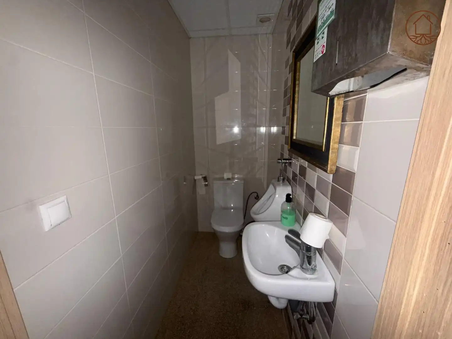 Badezimmer von Geschaftsraum zum Verkauf in Elche / Elx