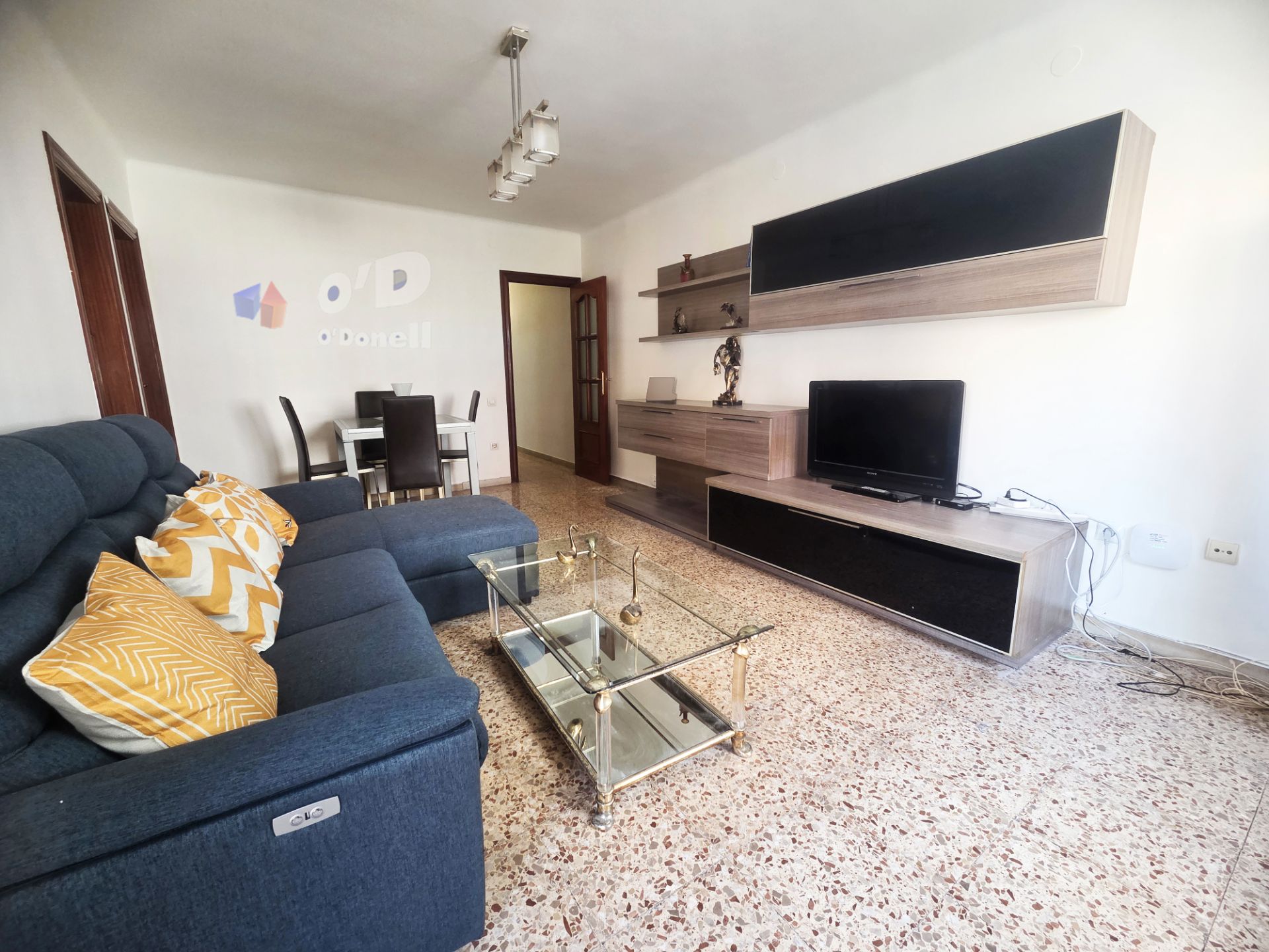 Sala de estar de Piso en venta en Sant Boi de Llobregat con Balcón