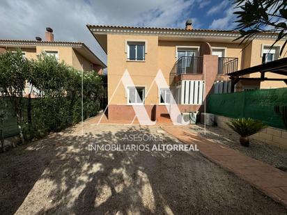 Vista exterior de Casa adosada en venda en Molina de Segura amb Aire condicionat i Balcó