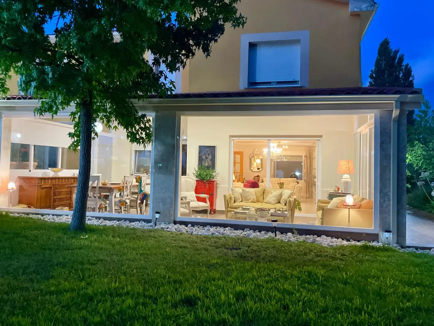 Terrassa de Casa o xalet en venda en Galindo y Perahuy amb Calefacció, Jardí privat i Terrassa