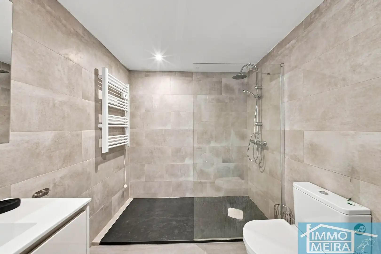 Baño de Apartamento en venta en Roses con Aire acondicionado, Calefacción y Terraza