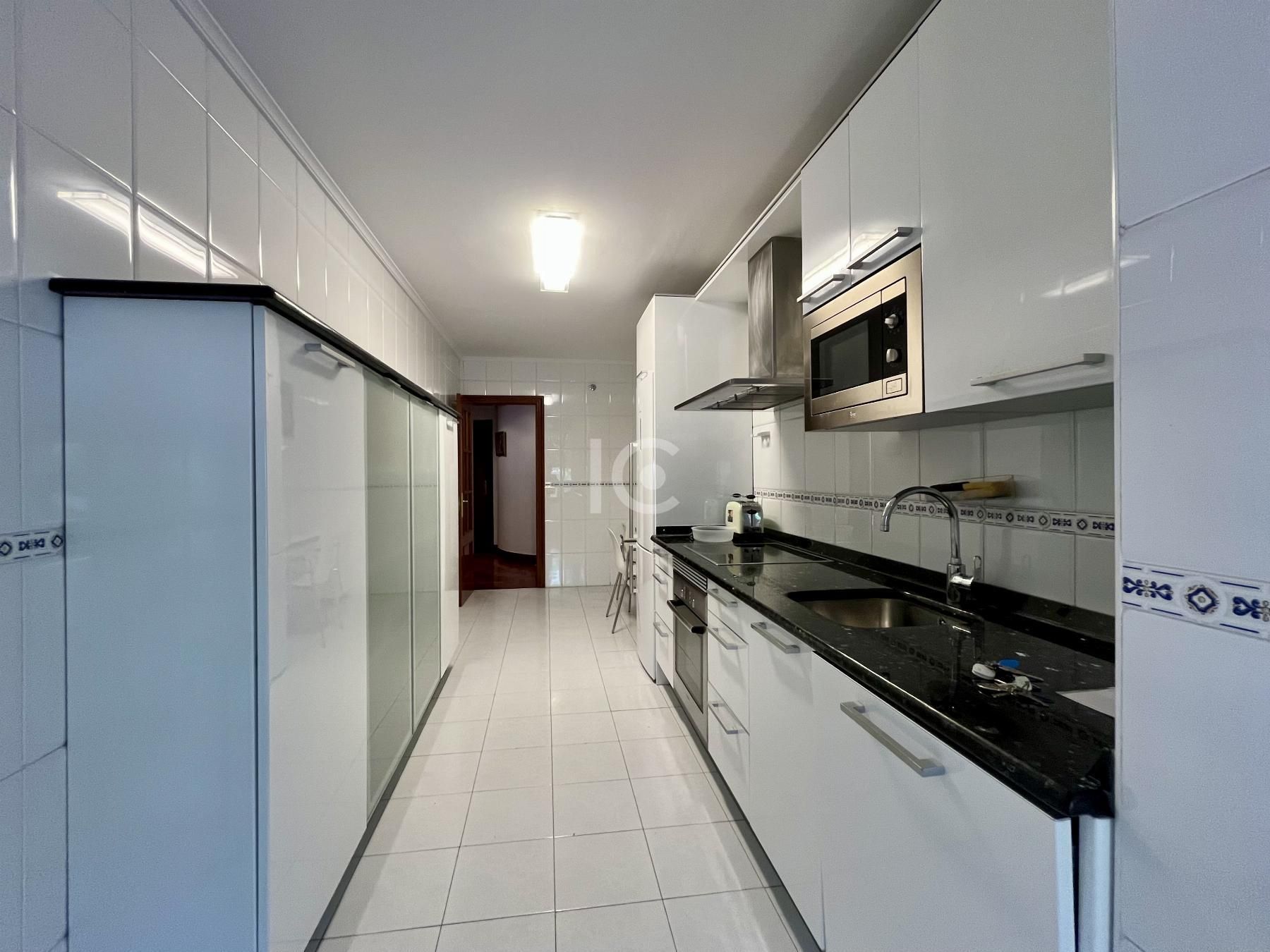 Flat for sale in SIPIRI , Centro - Puerto Viejo, Algorta, Getxo