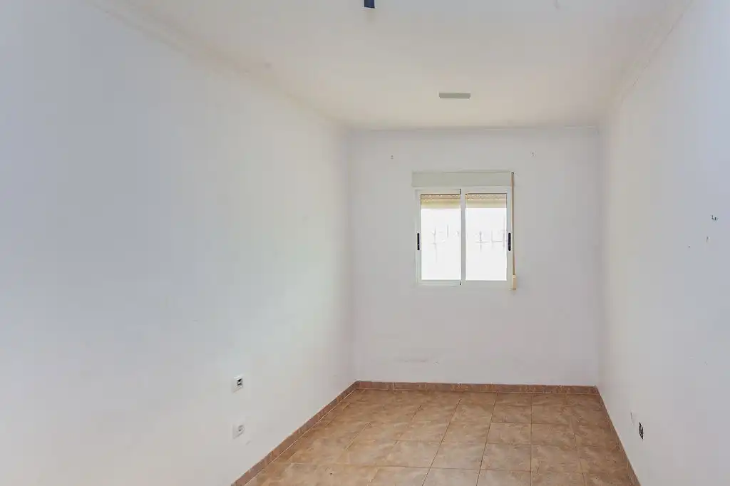 Houses for sale in Montroi / Montroy, Valencia