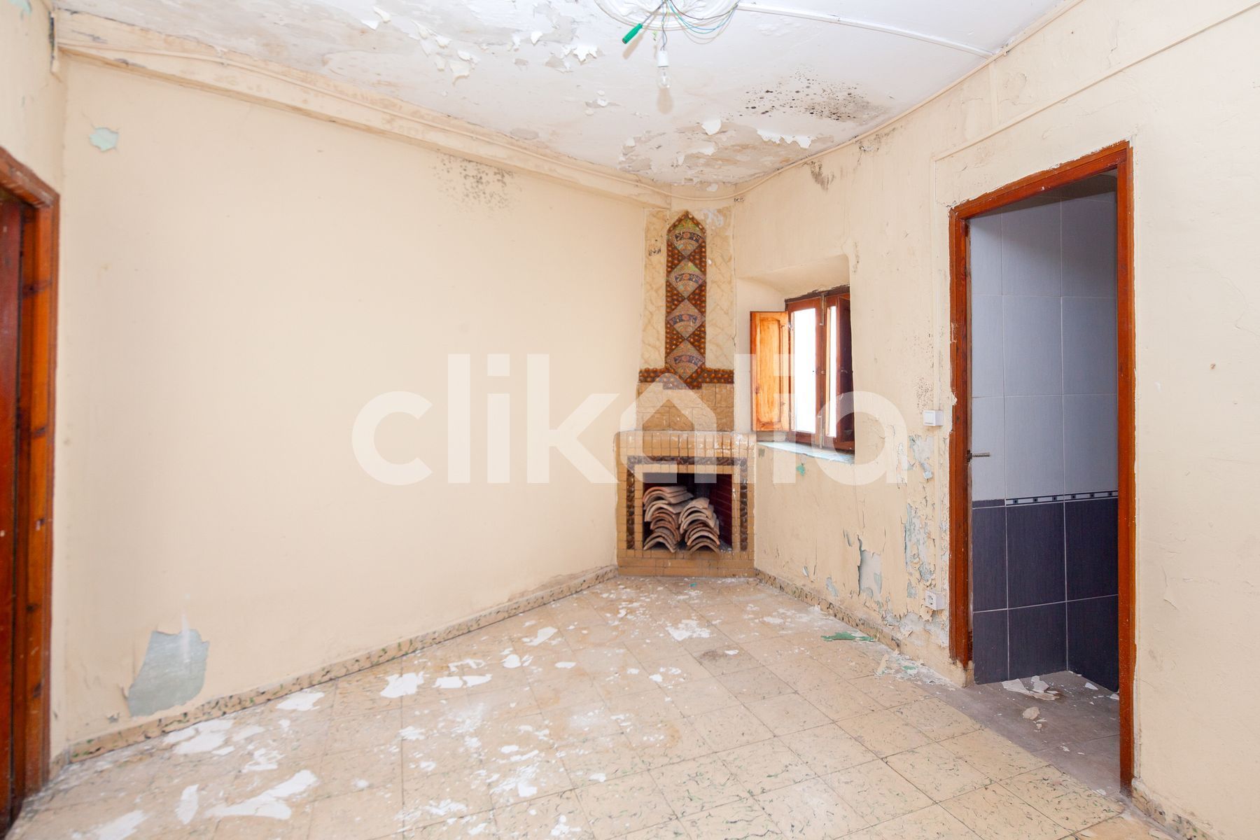 Flat for sale in Requena  with Heating