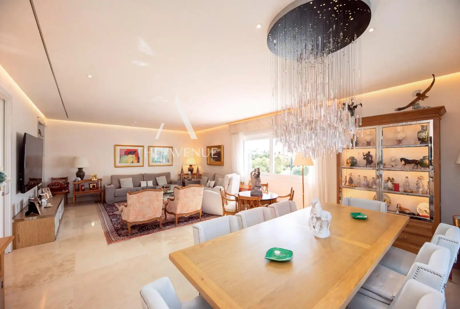 Sala d'estar de Casa o xalet en venda en Las Rozas de Madrid amb Aire condicionat, Calefacció i Jardí privat