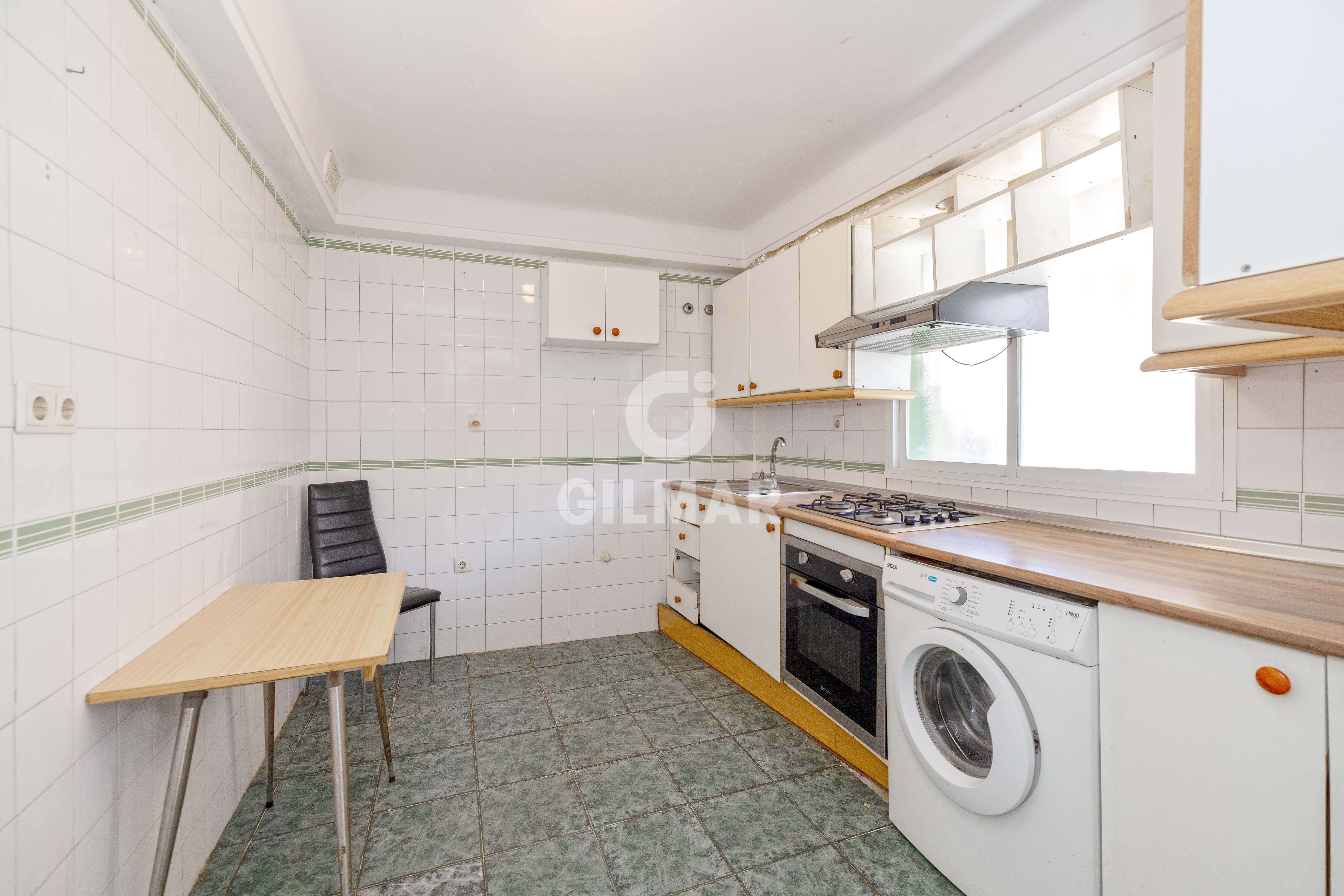 Kitchen of Single-family semi-detached for sale in Fuengirola  with Swimming Pool and Furnished