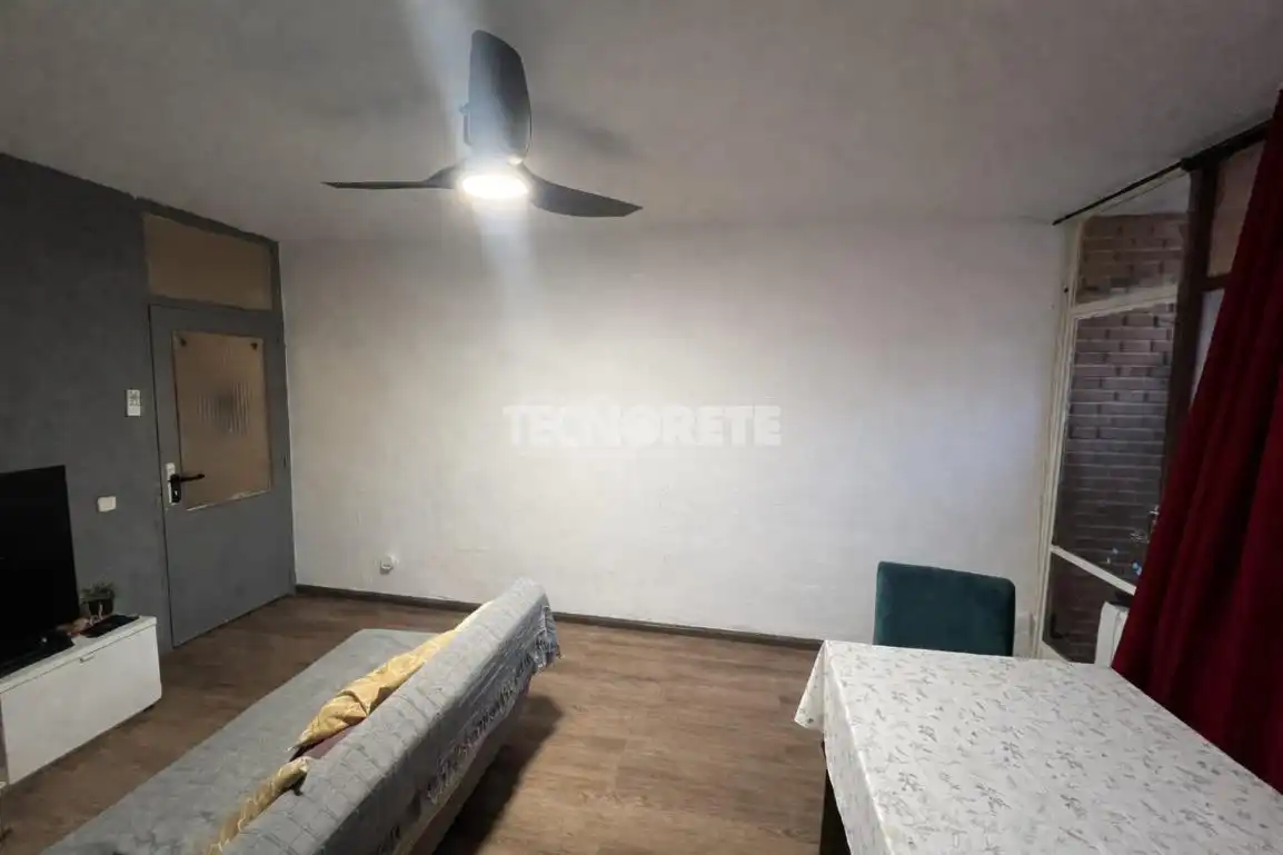 Piso en venta en Madrid con Calefacción y Balcón