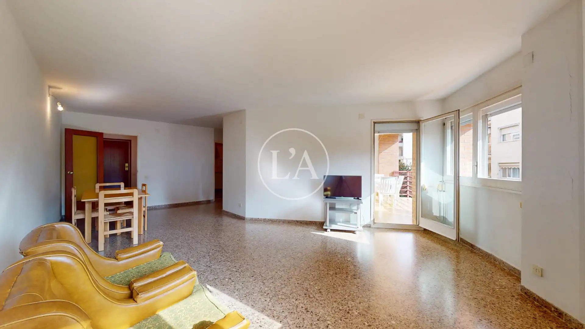 Living room of Flat for sale in Casc Antic - Nou Cambrils