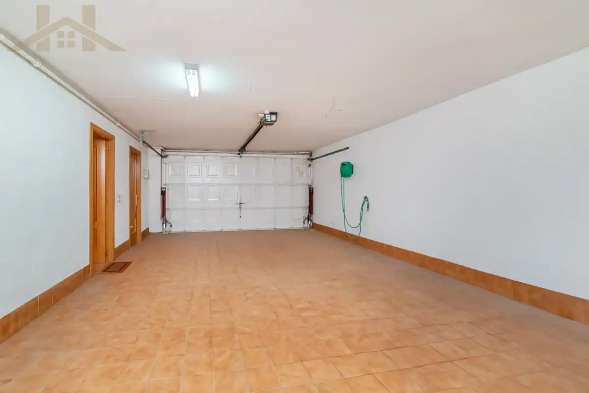 Casa adosada en venda en Villaviciosa de Odón amb Calefacció i Moblat
