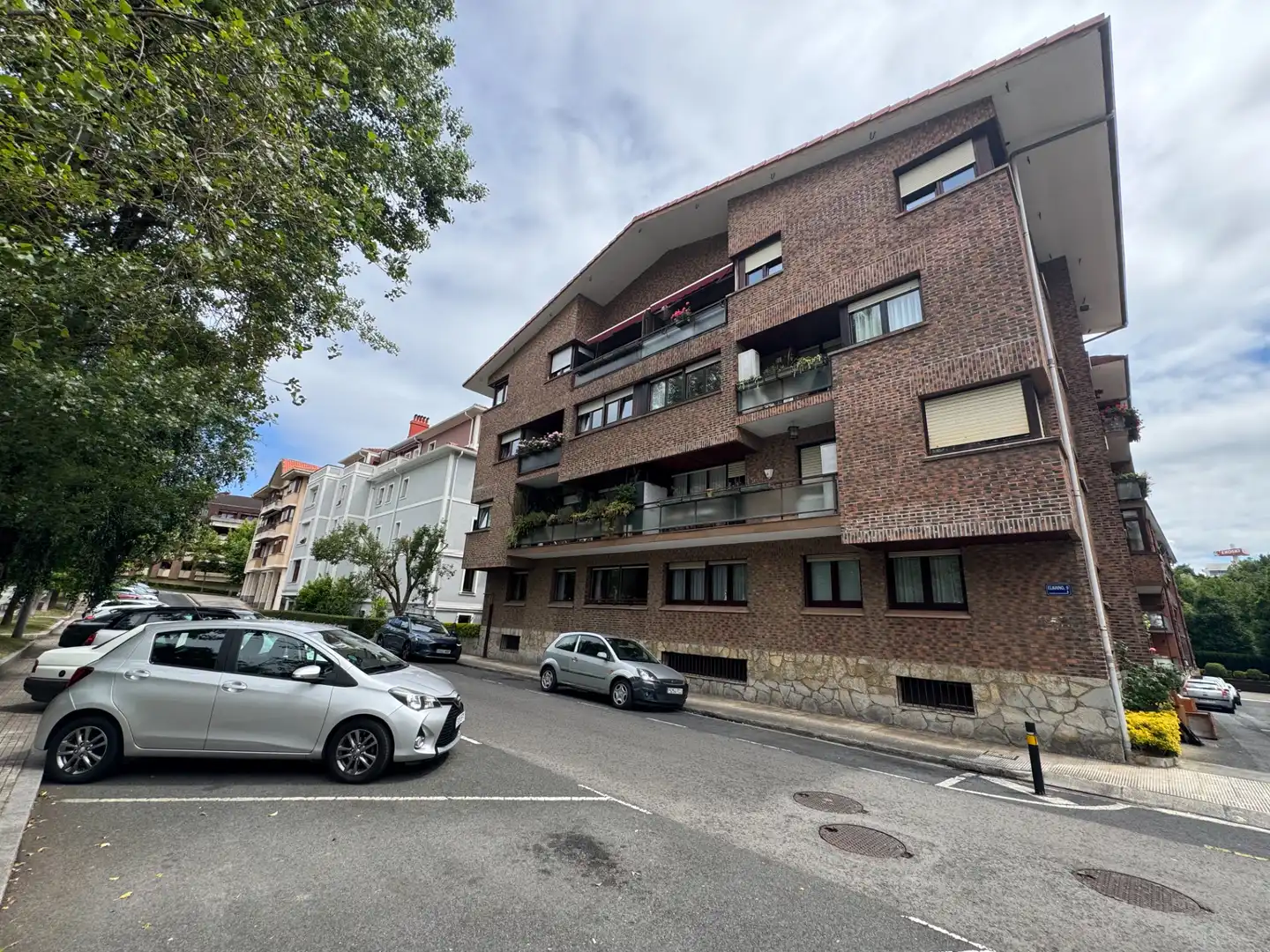 Vista exterior de Piso en venta en Getxo  con Calefacción, Parquet y Terraza