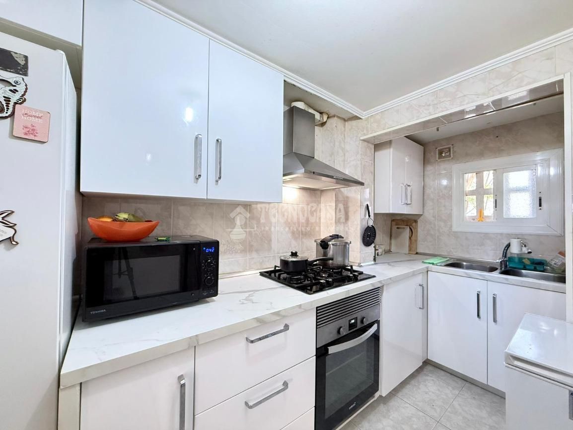 Kitchen of Flat for sale in Vilanova i la Geltrú  with Air Conditioner