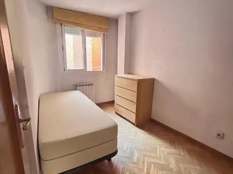 Dormitori de Pis en venda en Las Rozas de Madrid amb Balcó