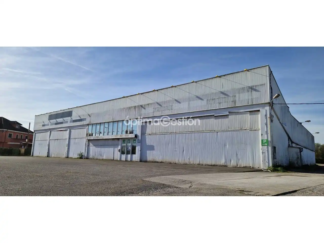 Industrial building to rent in Carretera Estación