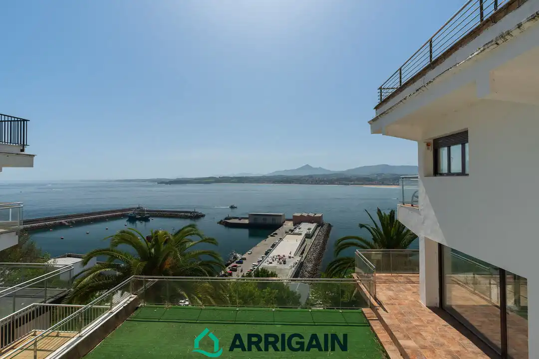 Terrace of Houses for sale in Hondarribia  with Heating, Private garden and Terrace