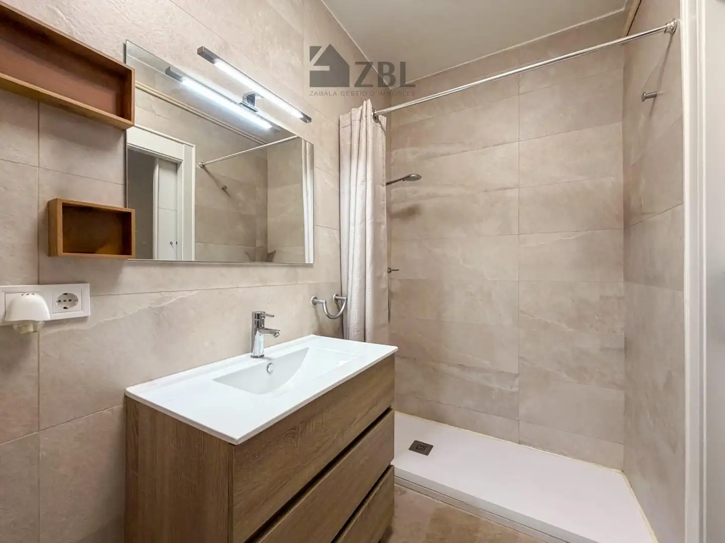 Badezimmer von Wohnung zum Verkauf in Santpedor mit Heizung, Terrasse und Balkon