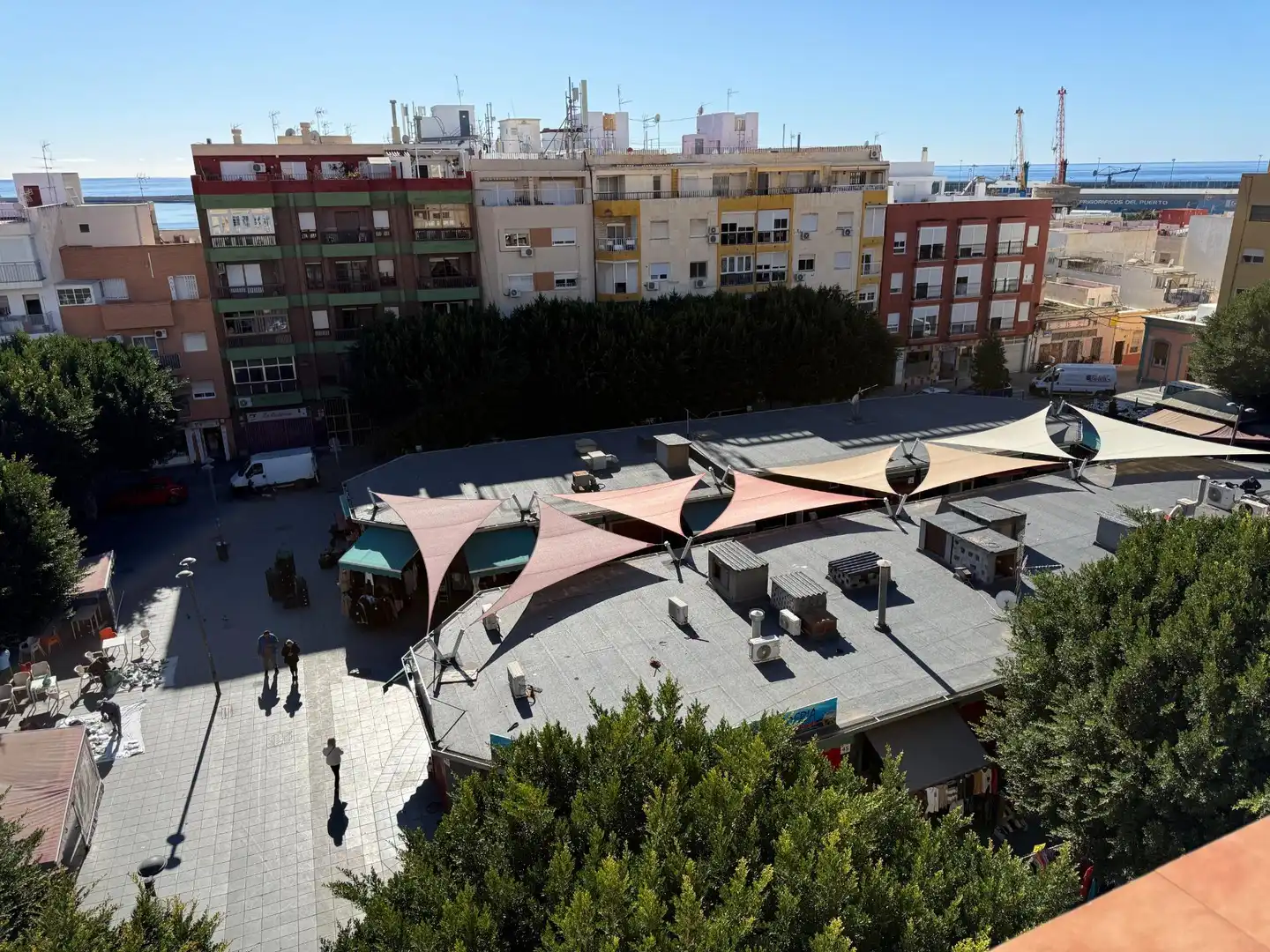 Außenansicht von Dachboden zum Verkauf in Almería mit Terrasse