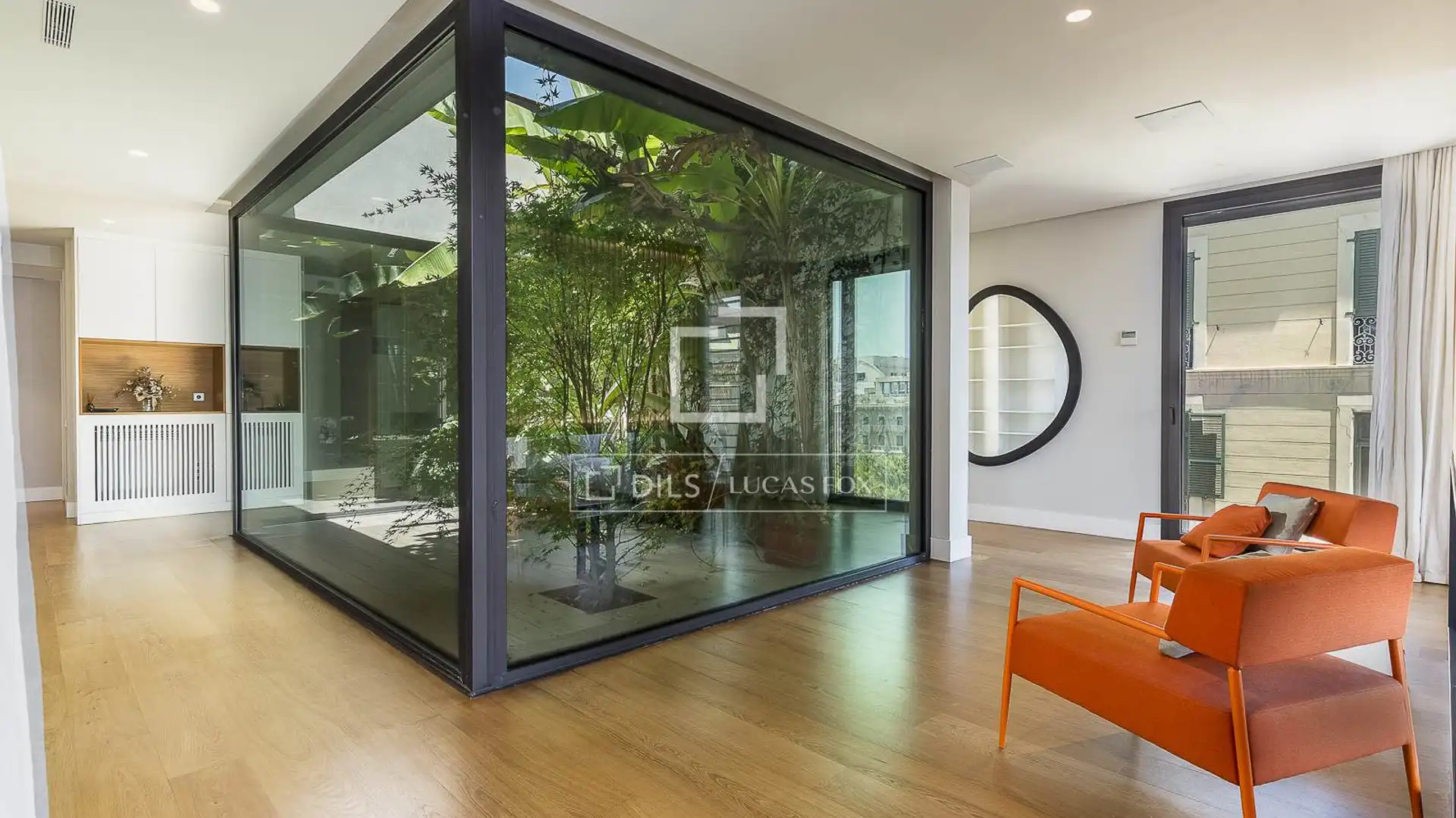 Ático en venta en  Barcelona Capital con Aire acondicionado, Calefacción y Jardín privado