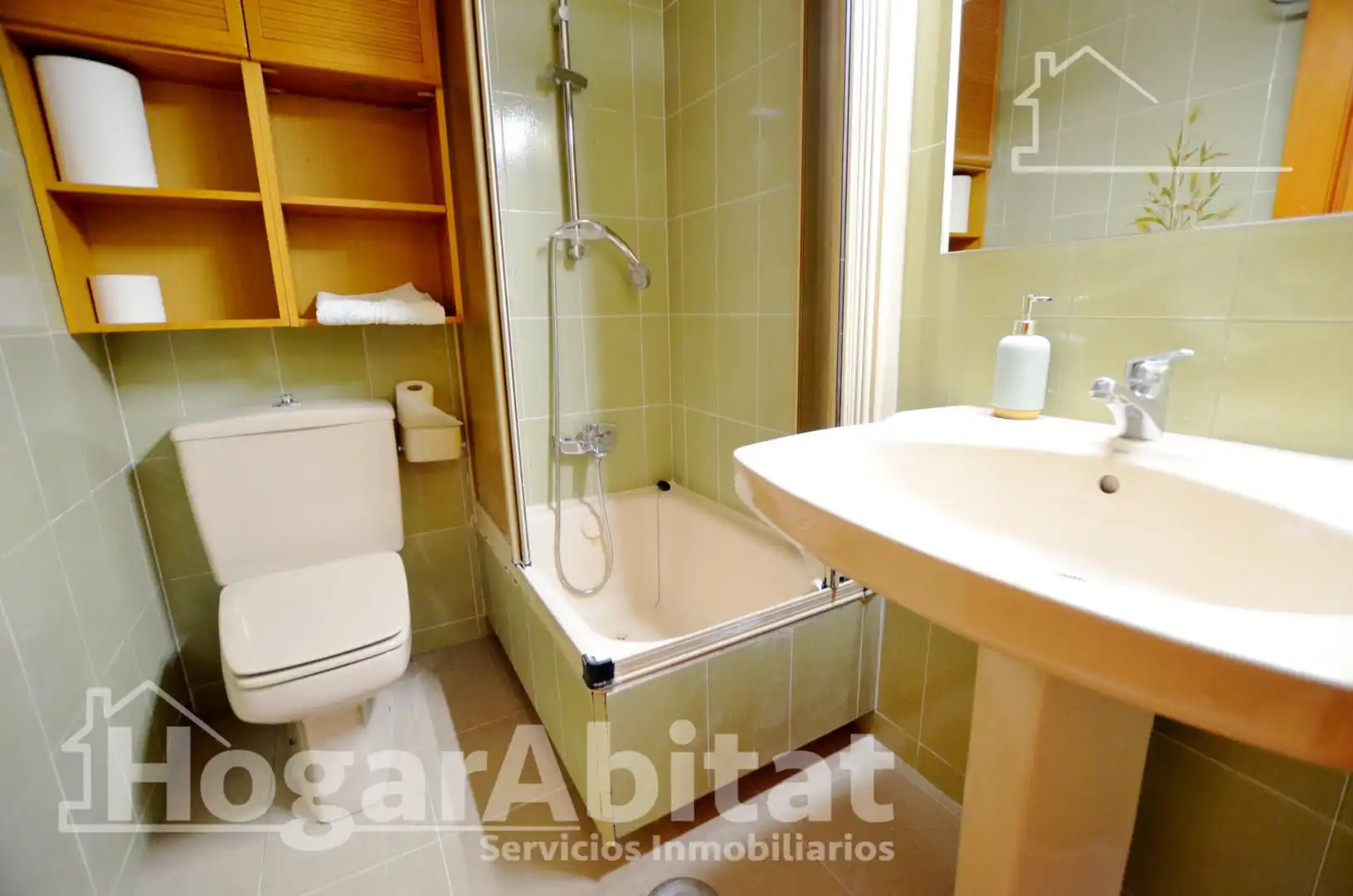 Bathroom of Flat for sale in Alicante / Alacant  with Heating and Furnished