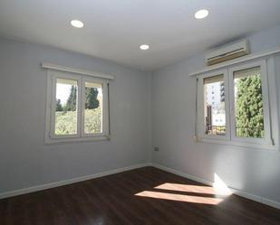 Bedroom of Office to rent in  Granada Capital  with Heating