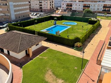 Rez-de-chaussée avec piscine à vendre à Jerez Sur