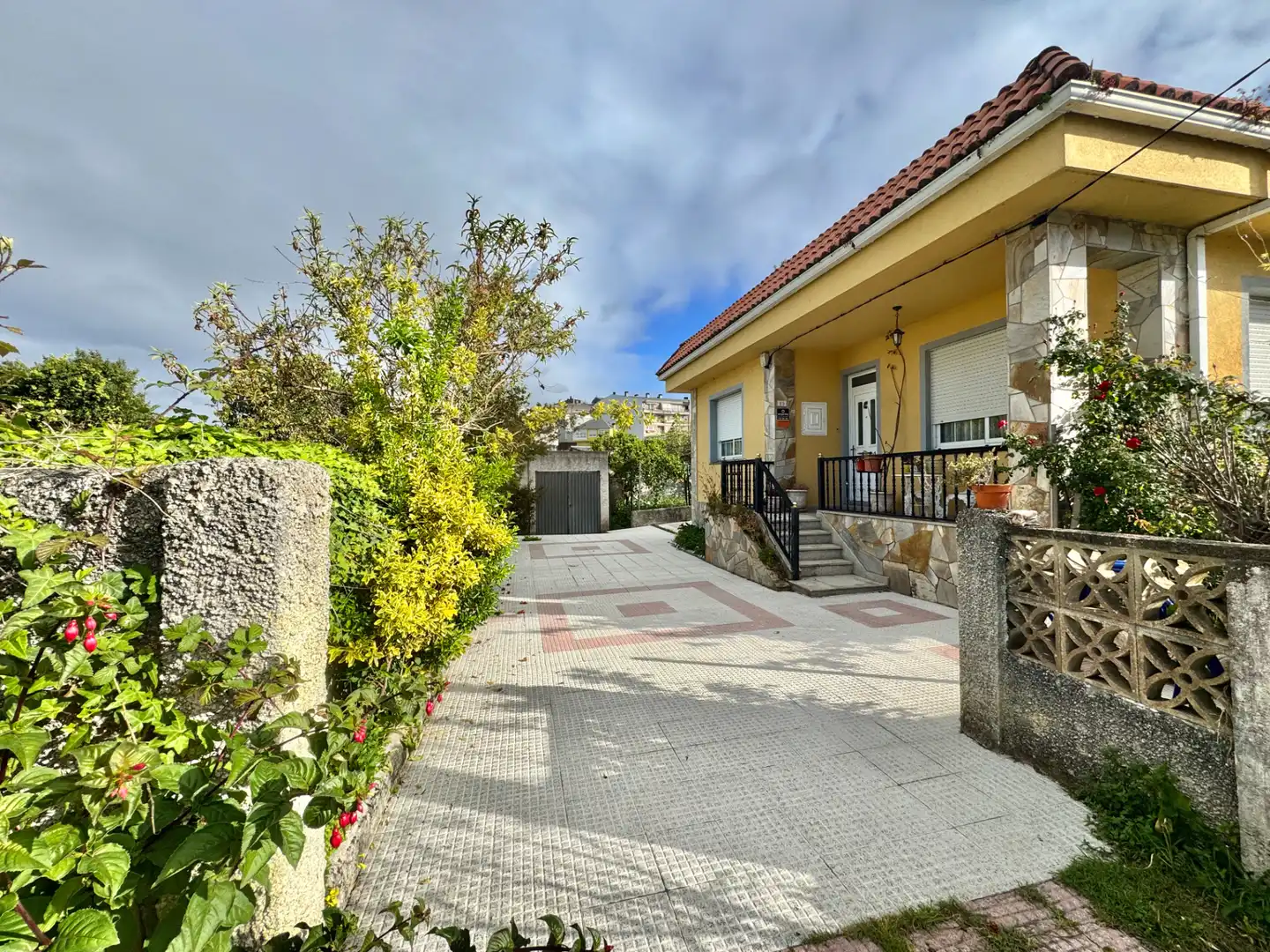 Exterior view of Houses for sale in Arteixo  with Heating, Private garden and Parquet flooring