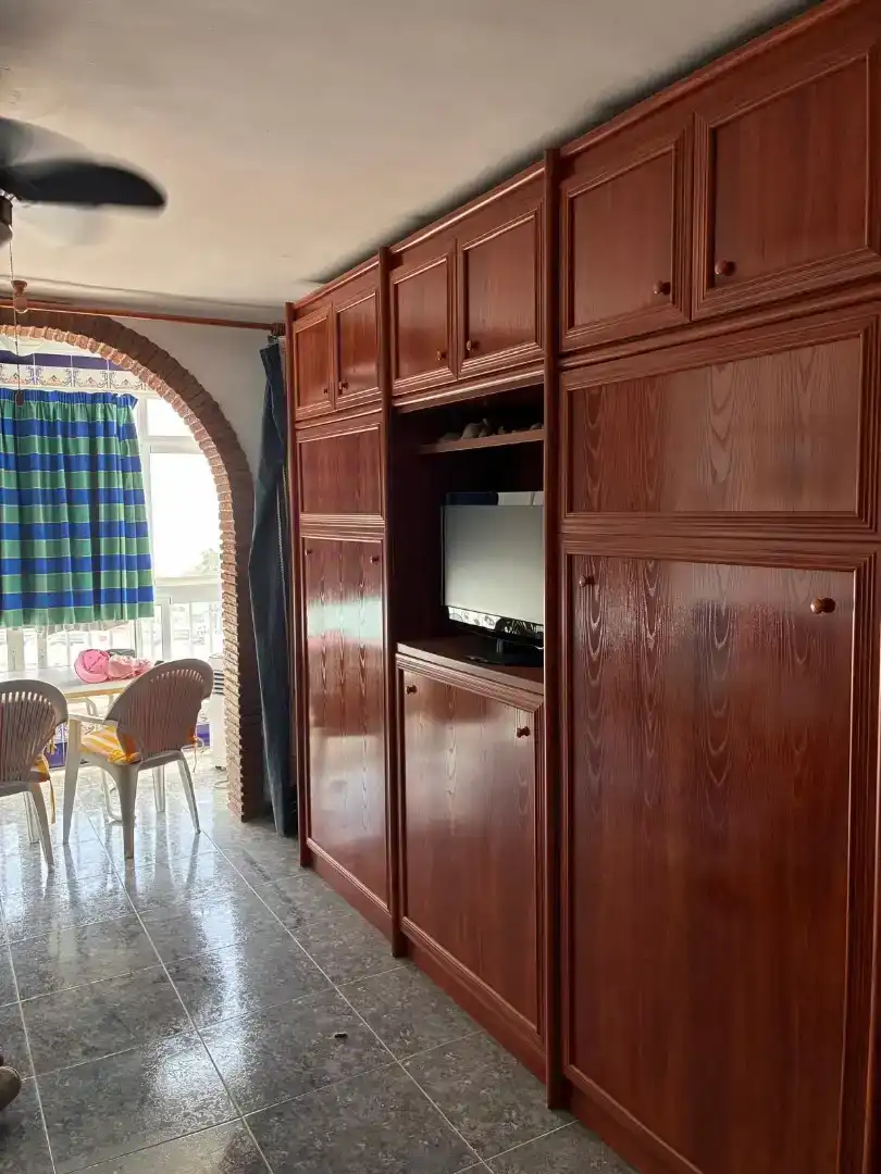 Wohnzimmer von Wohnungen zur Miete in Benalmádena mit Schwimmbad