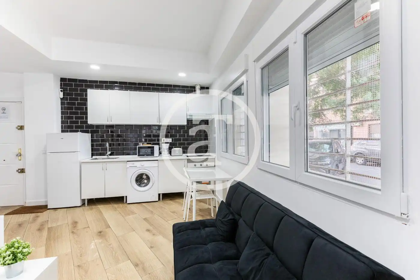 Cocina de Estudio de alquiler en Madrid con Aire acondicionado, Calefacción y Amueblado