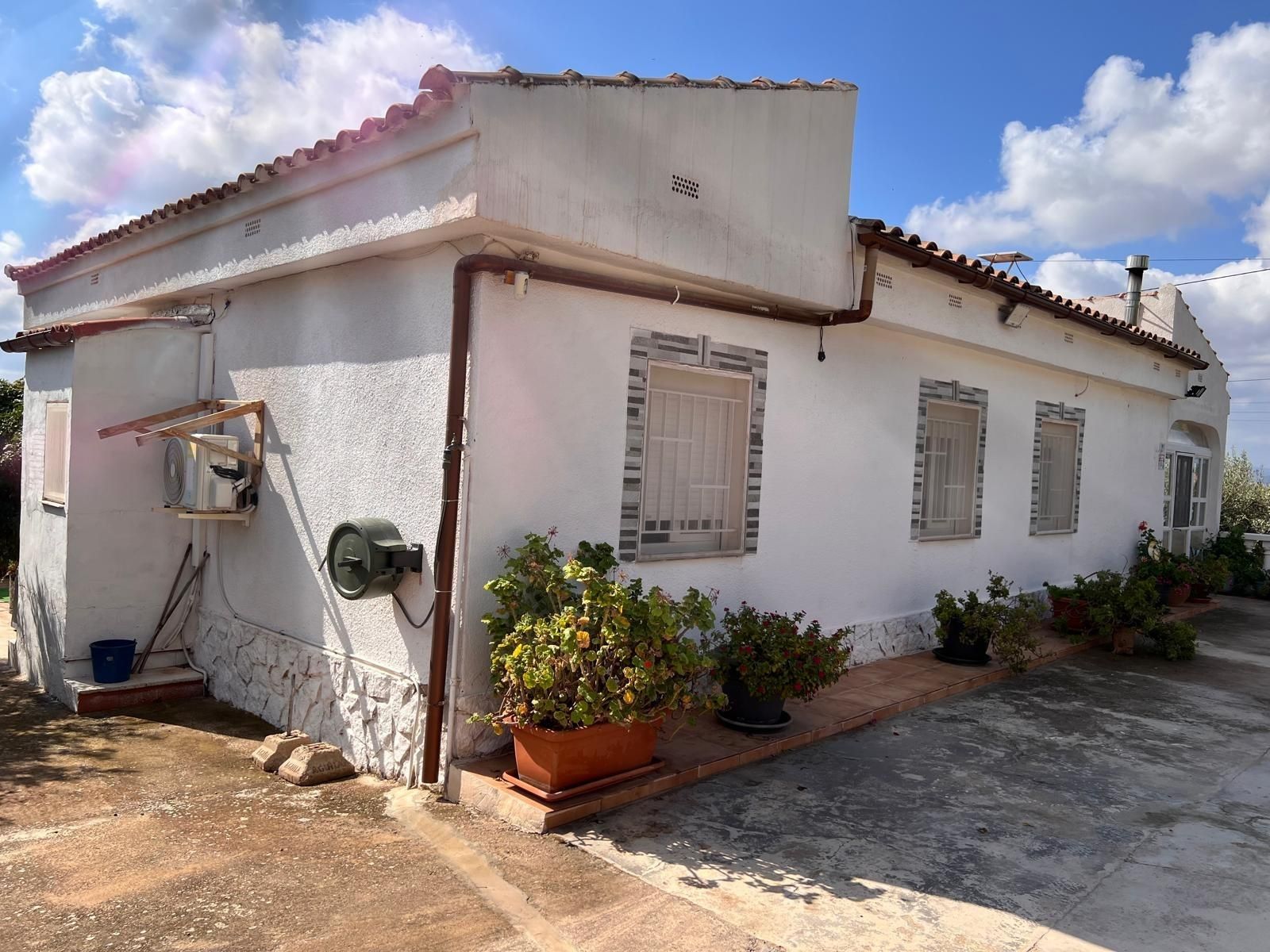 Exterior view of House or chalet for sale in Llíria  with Air Conditioner, Heating and Private garden
