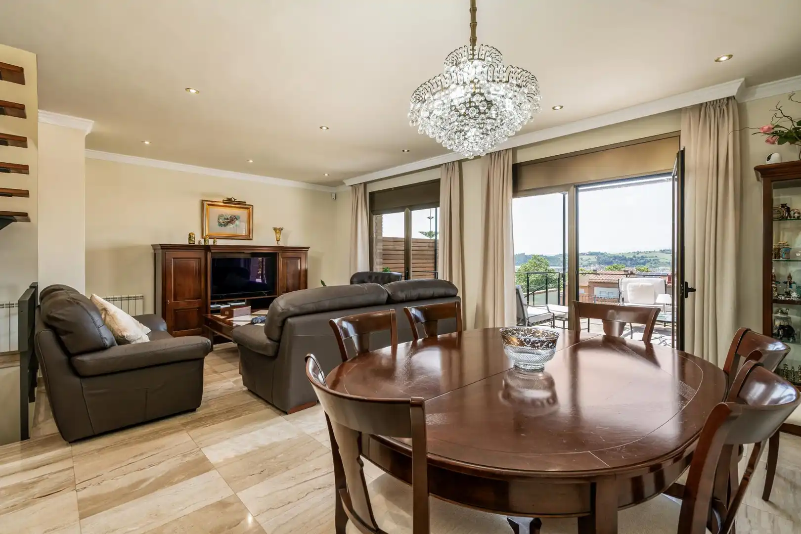 Esszimmer von Einfamilien-Reihenhaus zum Verkauf in Granollers mit Heizung, Privatgarten und Terrasse