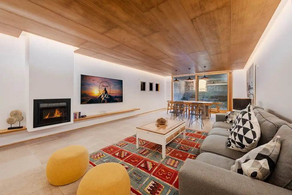 Living room of Country homes for sale in Pollença  with Air Conditioner, Heating and Private garden