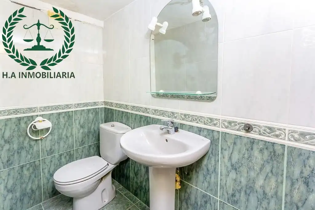 Bathroom of Houses for sale in Pedrezuela  with Air Conditioner, Heating and Terrace