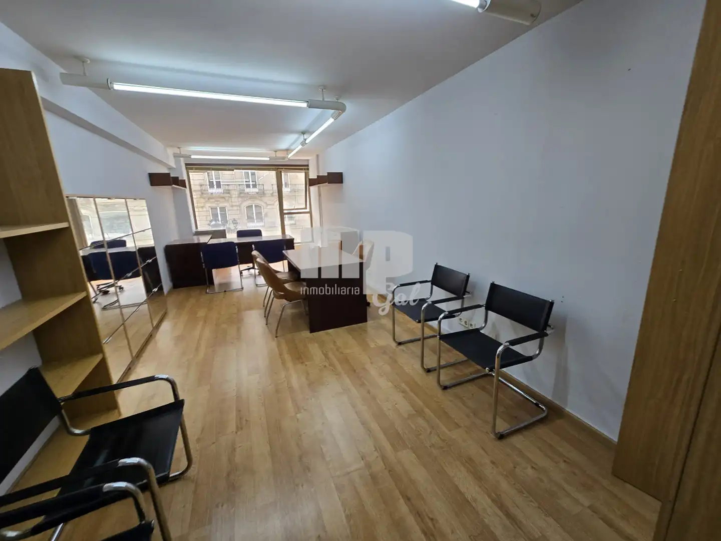 Oficina en venta en Vigo  con Calefacción